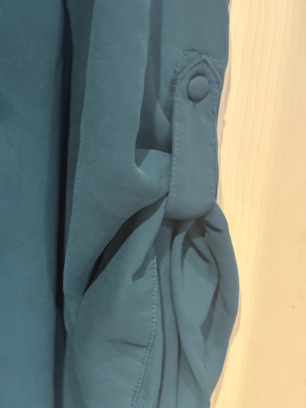 torrid Teal V-Neck Roll-Tab Sleeve Blouse - Picture 2 of 5